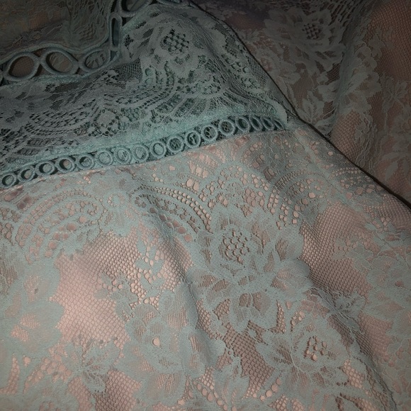 Victoria’s Secret floral lace & rings slip - Picture 5 of 5